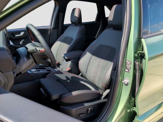 Ford Kuga Plug-In Hybrid ST-Line X | BLACK PACK | PANO | TREKHAAK | WINTERPACK | PREMIUM AUDIO | Adaptieve ... ActivLease financial lease