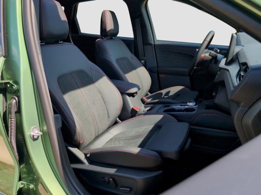 Ford Kuga Plug-In Hybrid ST-Line X | BLACK PACK | PANO | TREKHAAK | WINTERPACK | PREMIUM AUDIO | Adaptieve ... ActivLease financial lease