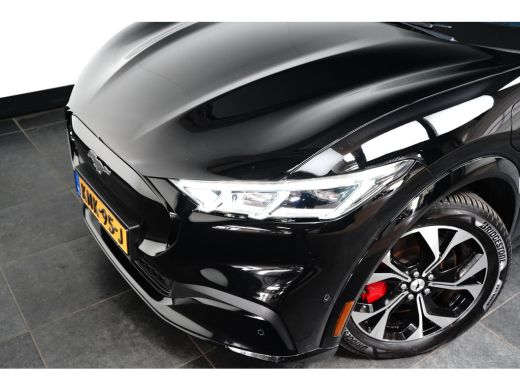 Ford Mustang Mach-E Mach-E Premium AWD 75 kWh | Panoramdak | B&O Audio | Dodehoek detcetie | Memory-seat | 360 camera... ActivLease financial lease