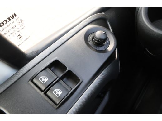 Iveco Daily 35C14 Automaat Koelwagen Bakwagen met Laadklep ActivLease financial lease