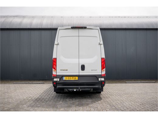 Iveco Daily 35S18 175 PK 3.0 Liter! | Automaat | 3.500 KG trekgewicht | Camera | Cruise | Airco | Trekhaak | ... ActivLease financial lease
