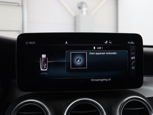 Mercedes-Benz C-Klasse Estate 180 Business Solution AMG | Panoramadak | Trekhaak | Leder/alcantara | Stoelverwarming | V... ActivLease financial lease