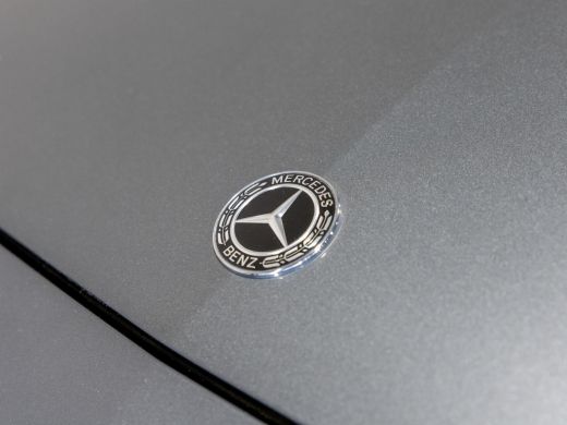 Mercedes-Benz C-Klasse Estate 300 e Business Solution AMG / 320pk / Panorama dak / Trekhaak / Multibeam / ActivLease financial lease