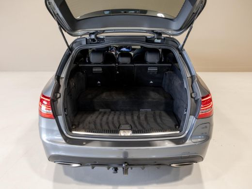 Mercedes-Benz C-Klasse Estate 300 e Business Solution AMG / 320pk / Panorama dak / Trekhaak / Multibeam / ActivLease financial lease