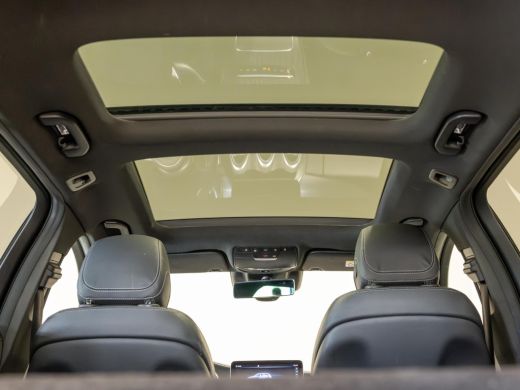 Mercedes-Benz C-Klasse Estate 300 e Business Solution AMG / 320pk / Panorama dak / Trekhaak / Multibeam / ActivLease financial lease
