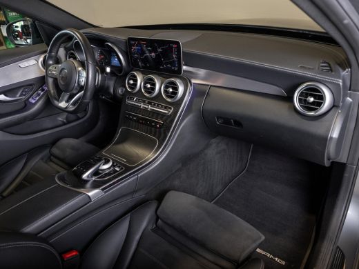 Mercedes-Benz C-Klasse Estate 300 e Business Solution AMG / 320pk / Panorama dak / Trekhaak / Multibeam / ActivLease financial lease