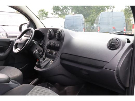 Mercedes-Benz Citan 111 CDI Airco Navigatie Camera Trekhaak ActivLease financial lease