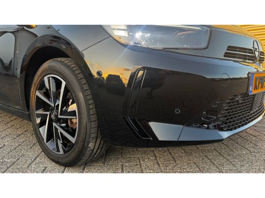 Opel Corsa 1.2 TURBO 100PK GS / NAVI / LEDER / CLIMA / LED / PDC / 16" LMV / CAMERA / KEYLESS !! ActivLease financial lease