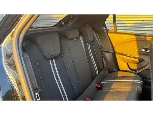 Opel Corsa 1.2 TURBO 100PK GS / NAVI / LEDER / CLIMA / LED / PDC / 16" LMV / CAMERA / KEYLESS !! ActivLease financial lease