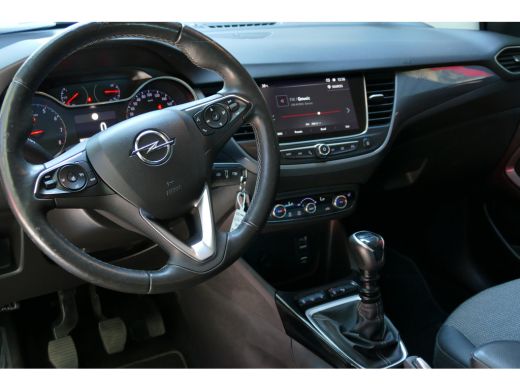 Opel Crossland 1.2 TURBO 130PK ELLEGANCE / CAMERA / STOEL-STUURVERWARMING / AGR / 17"LMV / NAVI / CLIMA / LED / ... ActivLease financial lease