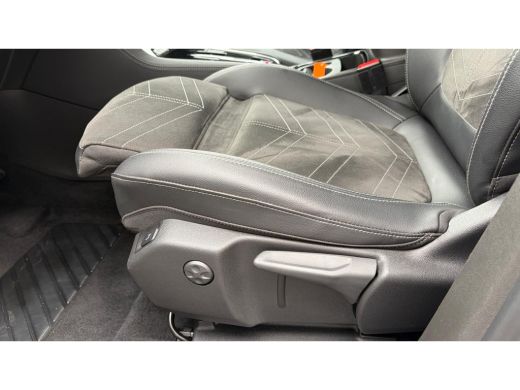 Opel Grandland 1.2 TURBO 130PK LEVEL 4 ULTIMATE AUTOMAAT / NAVI / LEDER / CLIMA / LED / PDC / AGR / 19" LMV / KE... ActivLease financial lease