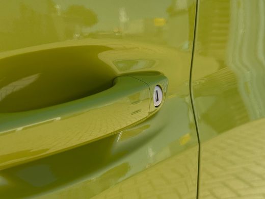 Peugeot 208 1.2 Hybrid 110 e-DCS6 GT 360 camera | Adeptieve cruise control met Stop&Go | Sfeerverlichting int... ActivLease financial lease