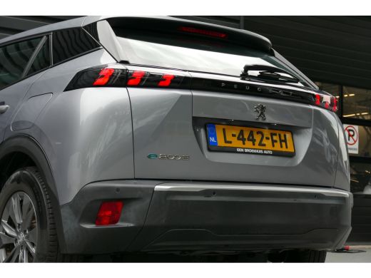 Peugeot e-2008 EV 136PK 50KWH ACTIVE AUTOMAAT / NAVI / LED / 16"LMV / CLIMA / PDC / BLUETOOTH / CRUISECONTROL / ... ActivLease financial lease