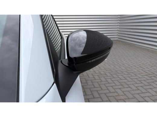Peugeot e-208 Business | Elektrische parkeerrem | Elektrische parkeerrem | Extra getinte achterste zijruiten en... ActivLease financial lease
