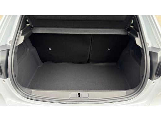 Peugeot e-208 Business | Elektrische parkeerrem | Elektrische parkeerrem | Extra getinte achterste zijruiten en... ActivLease financial lease