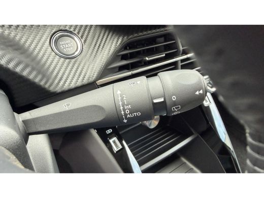 Peugeot e-208 Business | Elektrische parkeerrem | Elektrische parkeerrem | Extra getinte achterste zijruiten en... ActivLease financial lease