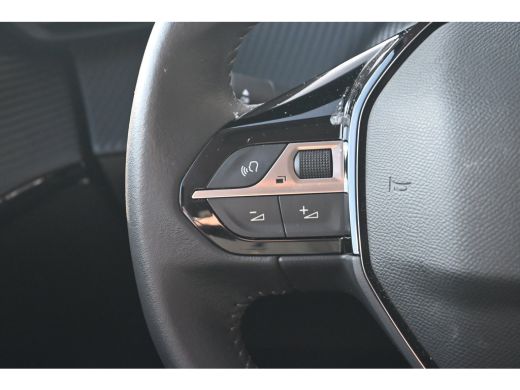 Peugeot e-208 EV Allure 50 kWh 100%SOH! | Navigatie By App | Climate Control | Parkeersensoren | Cruise Control... ActivLease financial lease