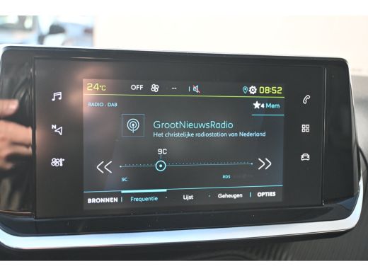 Peugeot e-208 EV Allure 50 kWh 100%SOH! | Navigatie By App | Climate Control | Parkeersensoren | Cruise Control... ActivLease financial lease
