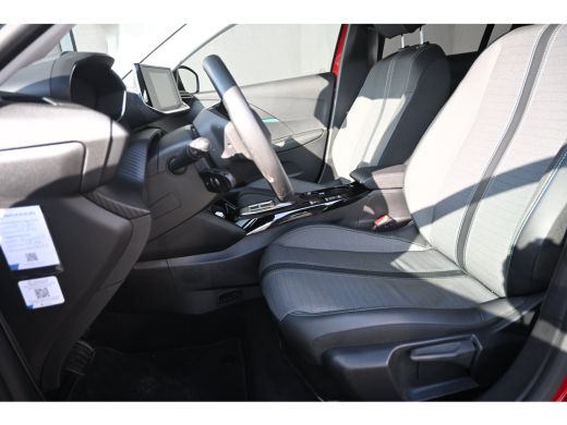 Peugeot e-208 EV Allure 50 kWh 100%SOH! | Navigatie By App | Climate Control | Parkeersensoren | Cruise Control... ActivLease financial lease