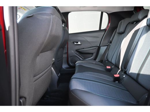 Peugeot e-208 EV Allure 50 kWh 100%SOH! | Navigatie By App | Climate Control | Parkeersensoren | Cruise Control... ActivLease financial lease
