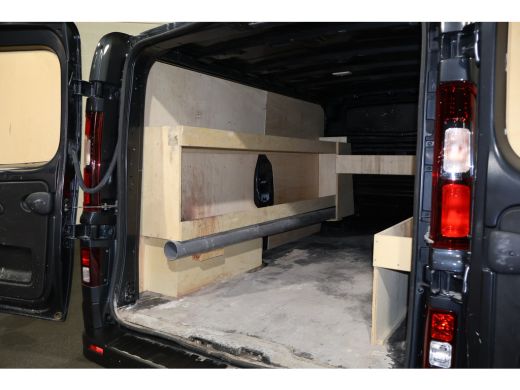 Renault Trafic 2.0 dCi 150pk L2 H1 Work Edition Automaat ActivLease financial lease