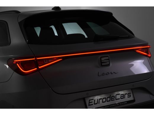 Seat Leon Sportstourer *1ste Eigenaar*Navigatie*PDC*Carplay* ActivLease financial lease