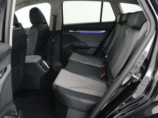 Skoda Enyaq iV | SOH 91.5% | Panoramadak | Adaptive cruise | Stuur/stoel verwarming | Half Leder | Carplay | Par... ActivLease financial lease