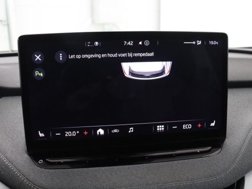 Skoda Enyaq iV | SOH 91.5% | Panoramadak | Adaptive cruise | Stuur/stoel verwarming | Half Leder | Carplay | Par... ActivLease financial lease