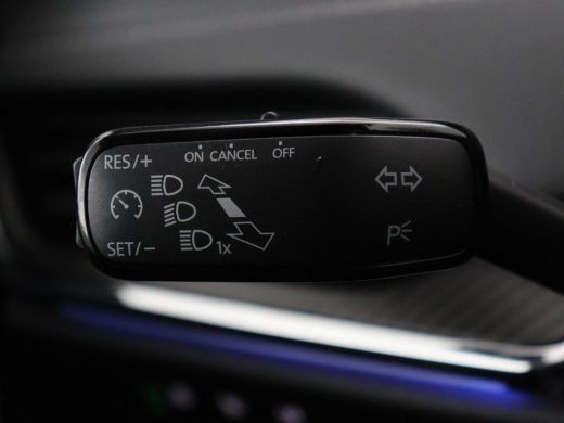 Skoda Enyaq iV | SOH 92.7% | Leder/alcantara | Stuur verwarming | Camera | Park assist | Cruise control | Carpla... ActivLease financial lease