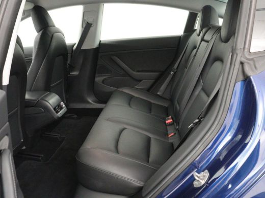 Tesla Model 3 | Traffic-Aware Cruise control | Leder | Lichtmetaal 20'' | Achterbank verwarming | Park assist |... ActivLease financial lease