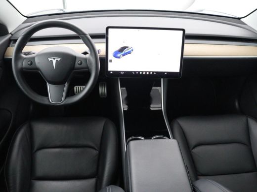 Tesla Model 3 | Traffic-Aware Cruise control | Leder | Lichtmetaal 20'' | Achterbank verwarming | Park assist |... ActivLease financial lease