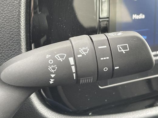 Toyota Aygo 1.0 VVT-i MT Play **ADAPTIEF CRUISE CONTROL/ PARKEERCAMERA/ APPLE CARPLAY** ActivLease financial lease