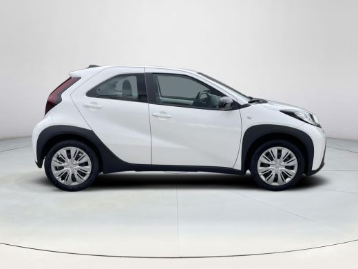 Toyota Aygo 1.0 VVT-i MT Play **ADAPTIEF CRUISE CONTROL/ PARKEERCAMERA/ APPLE CARPLAY** ActivLease financial lease