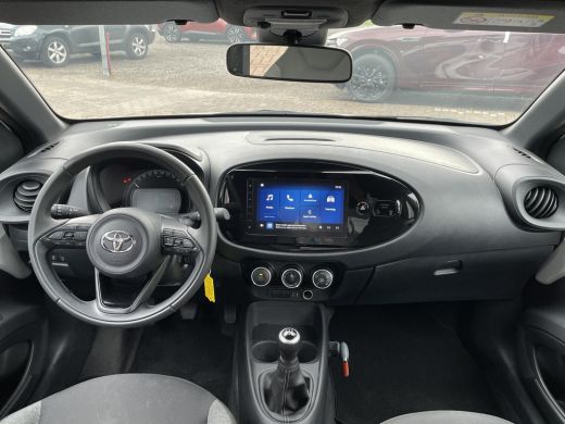 Toyota Aygo 1.0 VVT-i MT Play **ADAPTIEF CRUISE CONTROL/ PARKEERCAMERA/ APPLE CARPLAY** ActivLease financial lease