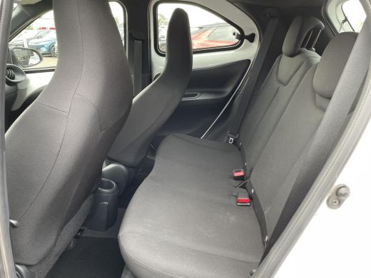 Toyota Aygo 1.0 VVT-i MT Play **ADAPTIEF CRUISE CONTROL/ PARKEERCAMERA/ APPLE CARPLAY** ActivLease financial lease