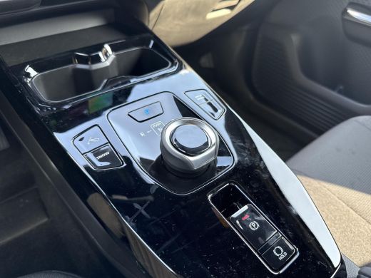 Toyota Urban Cruiser Dynamic 61 kWh | Android Auto | Apple Carplay | NIEUWE AUTO ActivLease financial lease