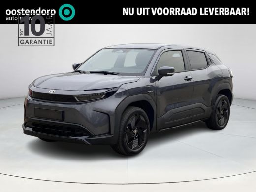 Toyota Urban Cruiser Dynamic 61 kWh | Nieuwe auto | Binnenkort verwacht | ActivLease financial lease