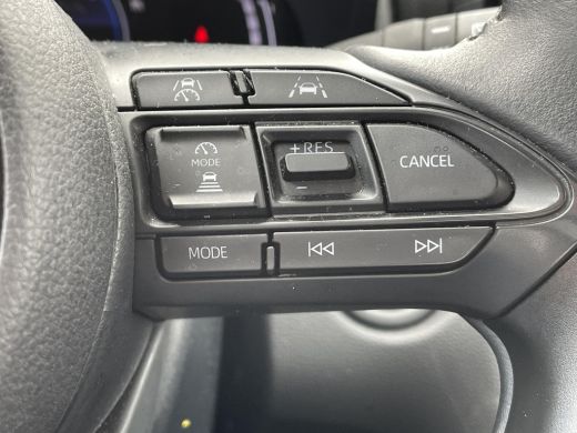Toyota Yaris Cross 1.5 Hybrid 115 Dynamic **DODEHOEK DETECTIE/ STOEL EN STUURVERWARMING/ KEYLESS** ActivLease financial lease