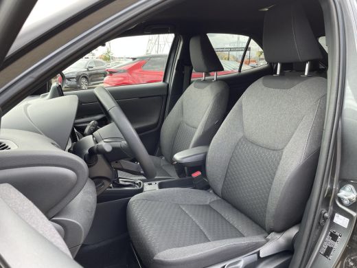 Toyota Yaris Cross 1.5 Hybrid 115 Dynamic **DODEHOEK DETECTIE/ STOEL EN STUURVERWARMING/ KEYLESS** ActivLease financial lease