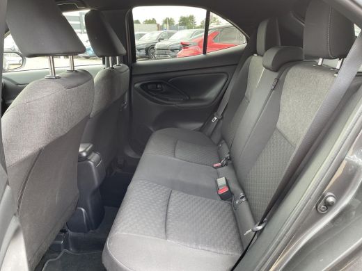 Toyota Yaris Cross 1.5 Hybrid 115 Dynamic **DODEHOEK DETECTIE/ STOEL EN STUURVERWARMING/ KEYLESS** ActivLease financial lease