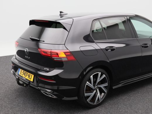 Volkswagen Golf 1.5 eTSi 150 Pk Automaat R-Line Business | Stoel/Stuur verwarming | Trekhaak | Camera | Adaptive ... ActivLease financial lease