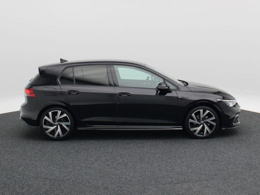 Volkswagen Golf 1.5 eTSi 150 Pk Automaat R-Line Business | Stoel/Stuur verwarming | Trekhaak | Camera | Adaptive ... ActivLease financial lease