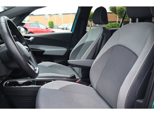 Volkswagen ID.3 First Plus 58 kWh 204PK | Achteruitrijcamera | Apple Carplay/Android Auto|telefoonintegratie prem... ActivLease financial lease