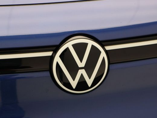 Volkswagen ID.4 First 77 kWh | Stoel/Stuurverwarming | Adaptive Cruise | Camera | CarPlay | Navigatie | 20 Inch |... ActivLease financial lease