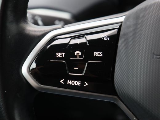 Volkswagen ID.4 First 77 kWh | Stoel/Stuurverwarming | Adaptive Cruise | Camera | CarPlay | Navigatie | 20 Inch |... ActivLease financial lease