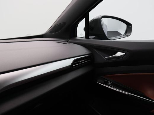 Volkswagen ID.4 First 77 kWh | Stoel/Stuurverwarming | Adaptive Cruise | Camera | CarPlay | Navigatie | 20 Inch |... ActivLease financial lease