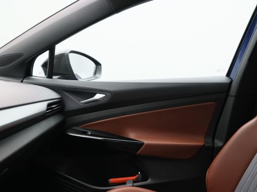 Volkswagen ID.4 First 77 kWh | Stoel/Stuurverwarming | Adaptive Cruise | Camera | CarPlay | Navigatie | 20 Inch |... ActivLease financial lease