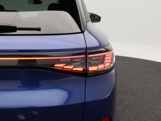 Volkswagen ID.4 Pro Performance 77 kWh 204 Pk | Stoel/Stuurverwarming | Adaptive cruise | Camera | CarPlay | 54.3... ActivLease financial lease