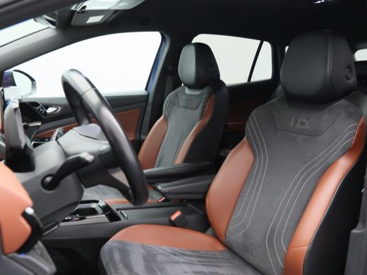 Volkswagen ID.4 Pro Performance 77 kWh 204 Pk | Stoel/Stuurverwarming | Adaptive cruise | Camera | CarPlay | 54.3... ActivLease financial lease