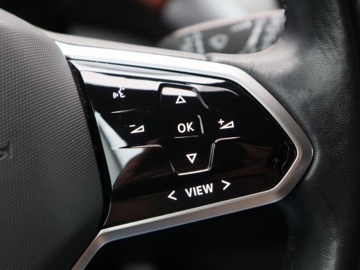Volkswagen ID.4 Pro Performance 77 kWh 204 Pk | Stoel/Stuurverwarming | Adaptive cruise | Camera | CarPlay | 54.3... ActivLease financial lease